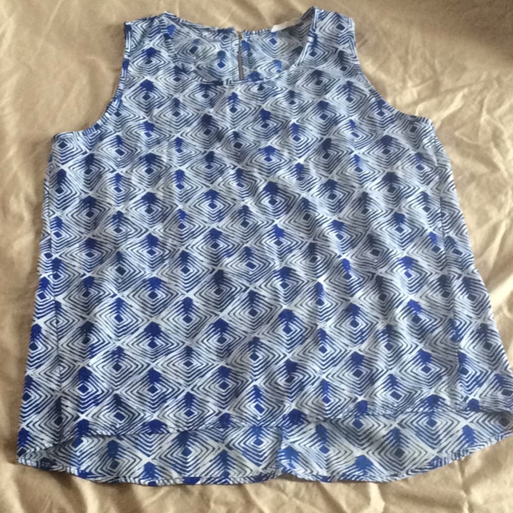 Sleeveless tank top